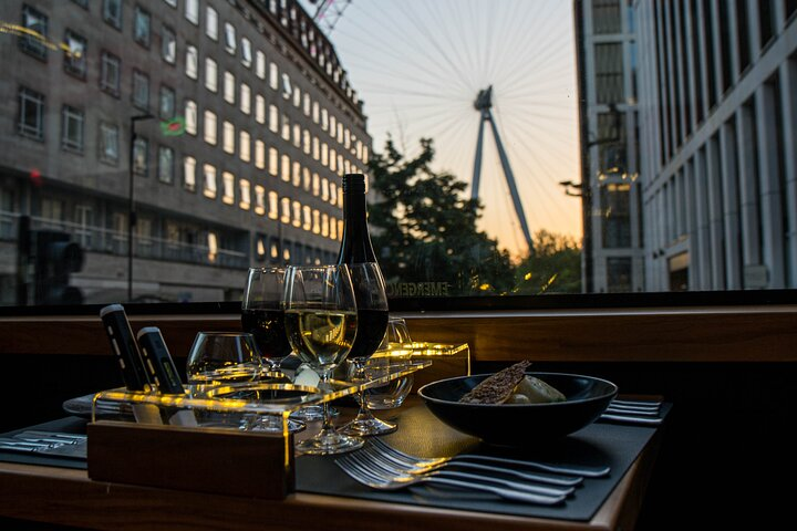 London Luxury Dinner Experience with Panoramic City Views - Photo 1 of 12